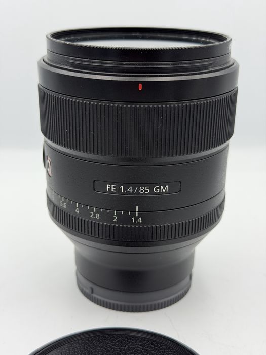 Obiektyw Sony E 85 1.4 FE  bdb stan