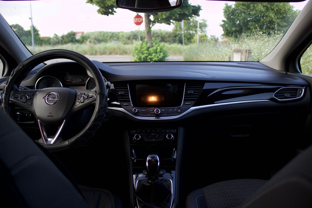 Opel Astra Sports Tourer | Maio 2016  |  Negociável