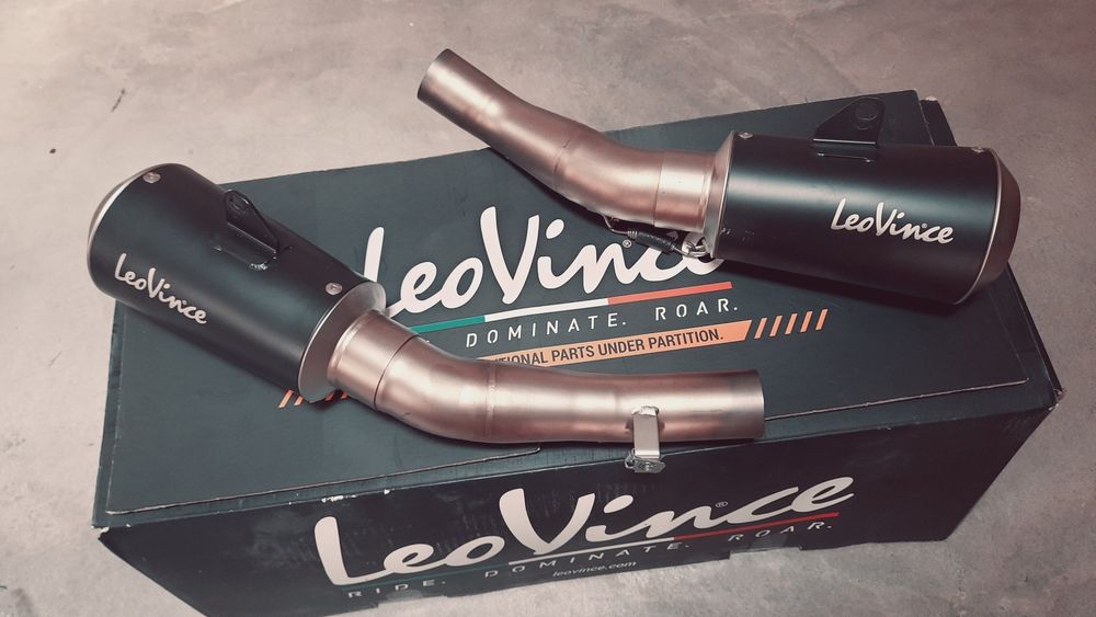 1 Par de Ponteiras originais LeoVince Modelo LV 10