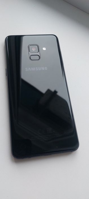 Б/у вживаний  мобильный телефон Самсунг Samsung A8 sm a530f