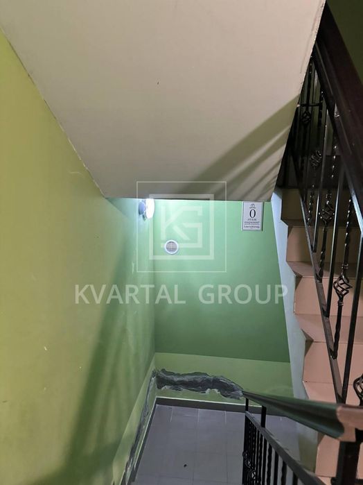 Продаж паркомісця в підземному паркінгу ЖК Версаль