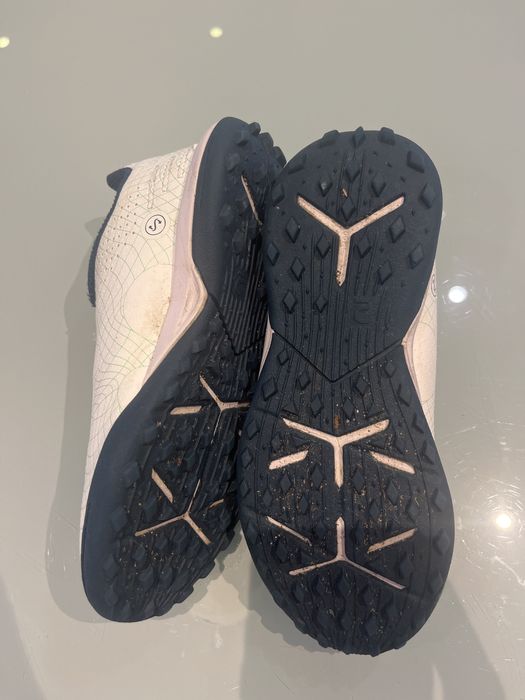 Chuteiras kipsta para crianca