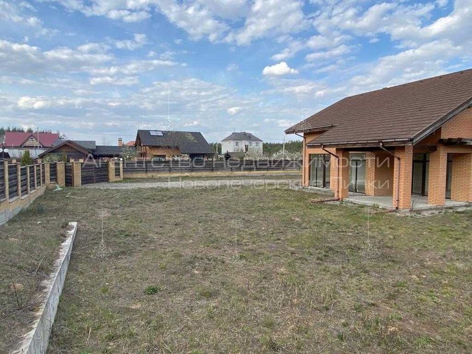 Продаж будинку 197м2 у елітному КМ «Козирна карта» с. Березівка