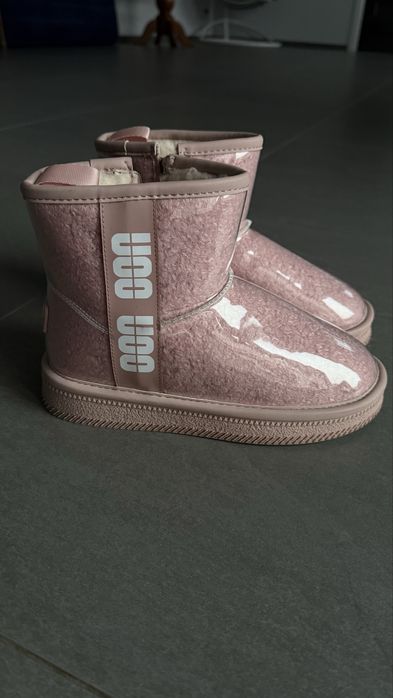 Уггі на діачинку