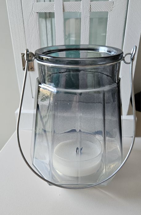 Nowy stylowy lampion