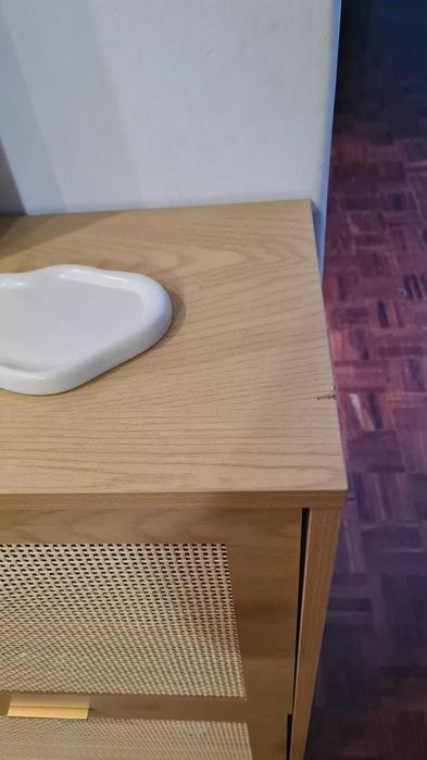 Sapateira com 4 portas basculantes em rattan