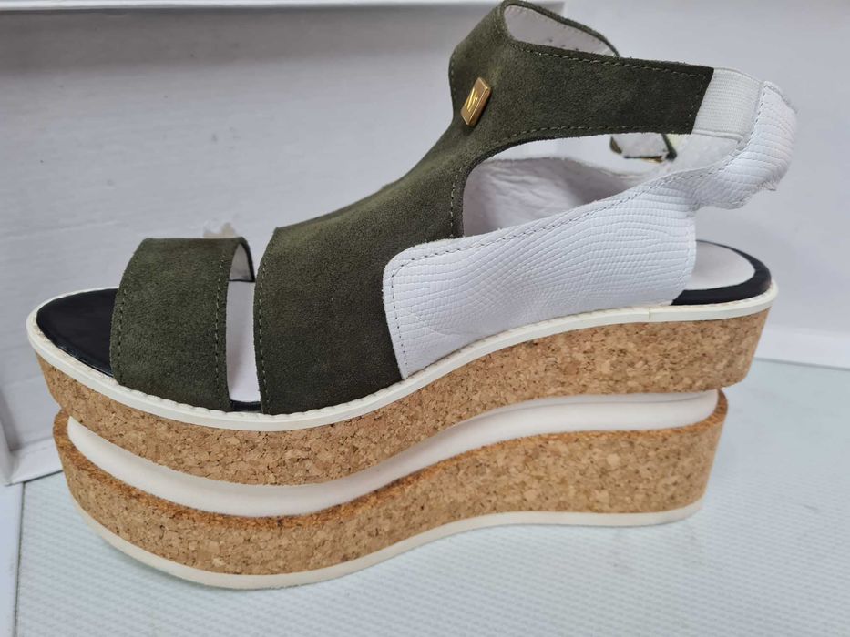 Sandalias not yet