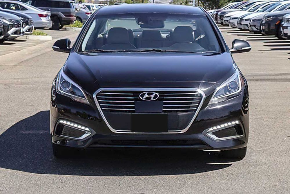 Hyundai Sonata Plug-in Hybrid Limited      2016
