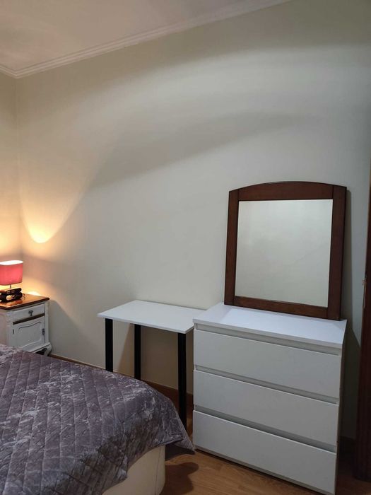 Quarto para arrendar em Moscavide