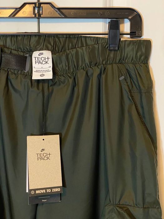 Nike Tech Pack Pants