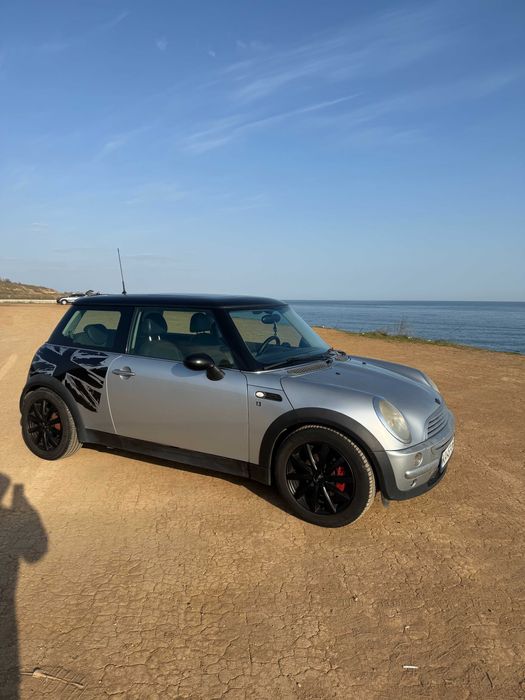Mini Cooper R50 (2001 / 1.6)