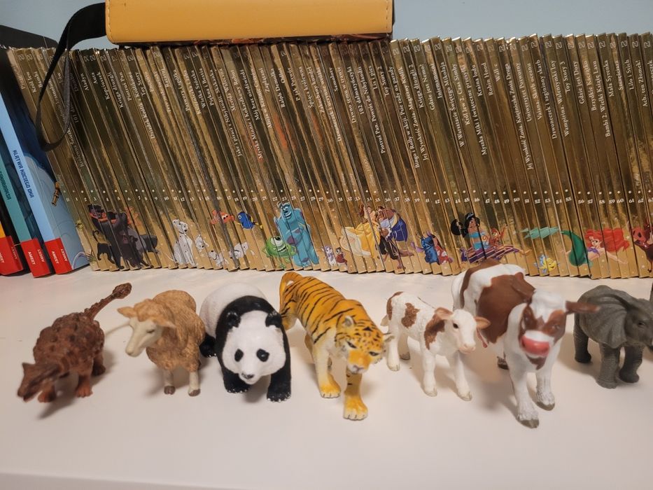 Zestaw figurek. Figurki zwierząt, również Schleich