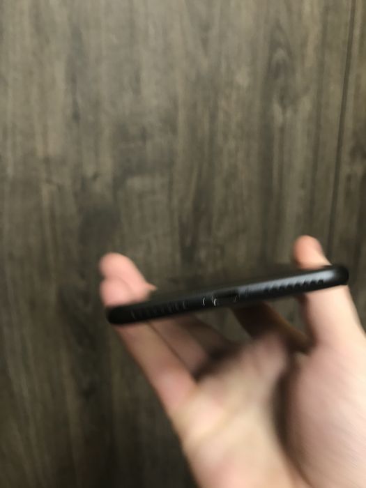 IPhone 7 plus 32GB Black Neverlock Оригинал айфон 7 плюс черный компл