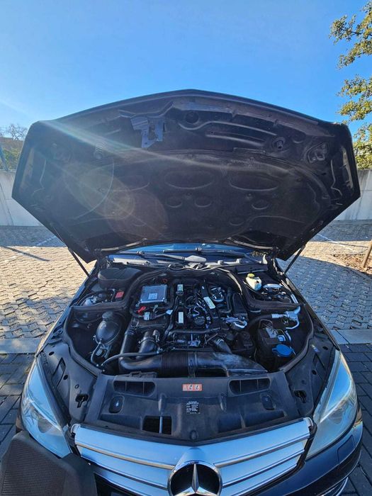 Mercedes 220 AVANGARDE com kit AMG