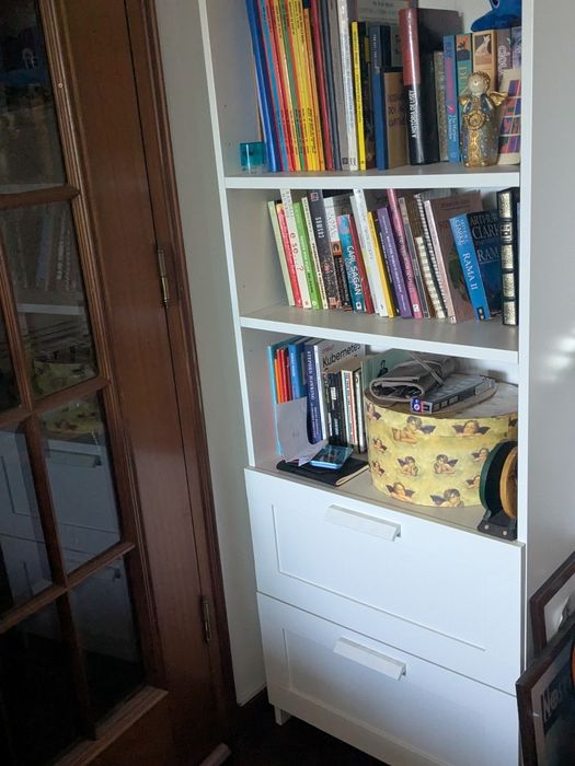 Estante Ikea Brimnes nova