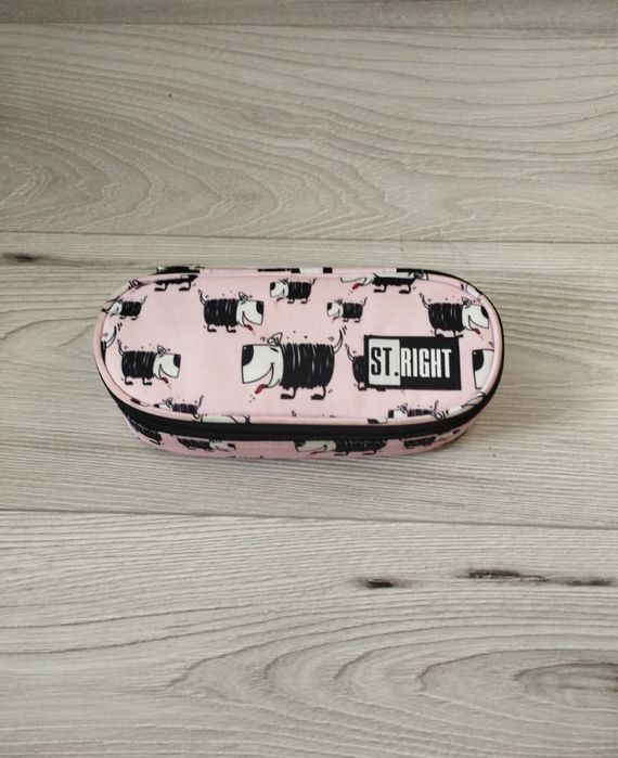 Piórnik szkolny st.right