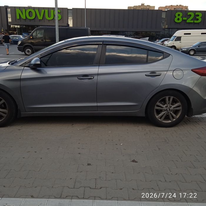 Hyundai Elantra!!