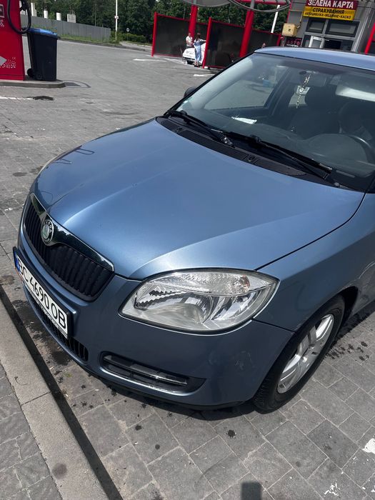 Продам авто Skoda fabia хечбек 2008 1.2  пригнана з Чехії