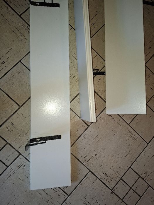 Biała półka z uchwytami 3 sztuki