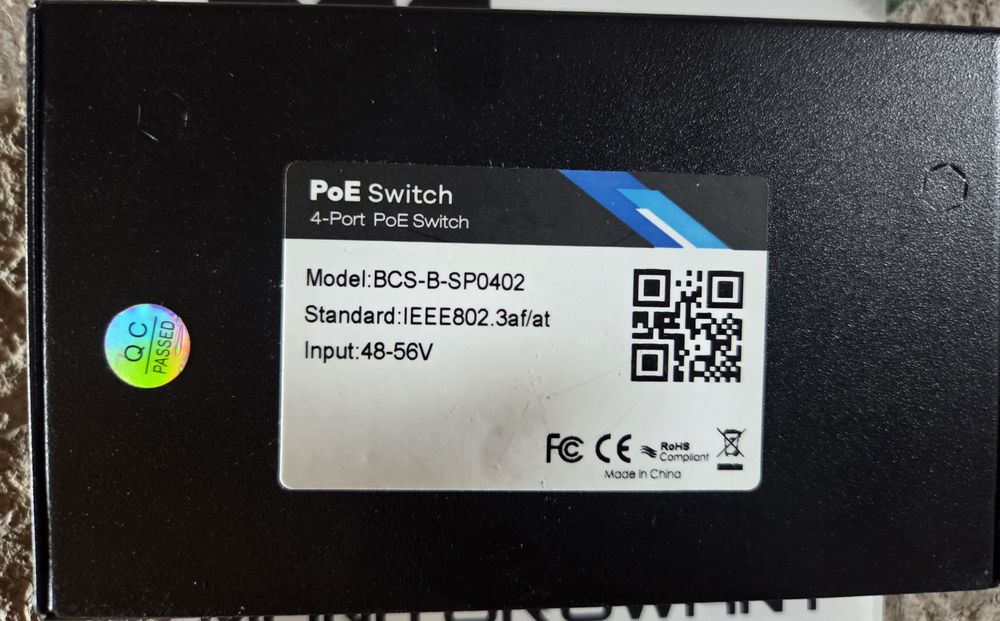 Switch BCS  PoE 4 kamery