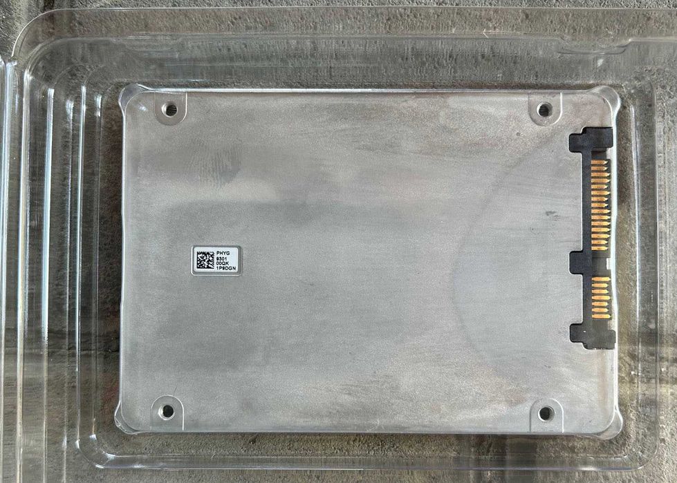 SSD диск 1.92TB SSD Intel D3-S4610-series