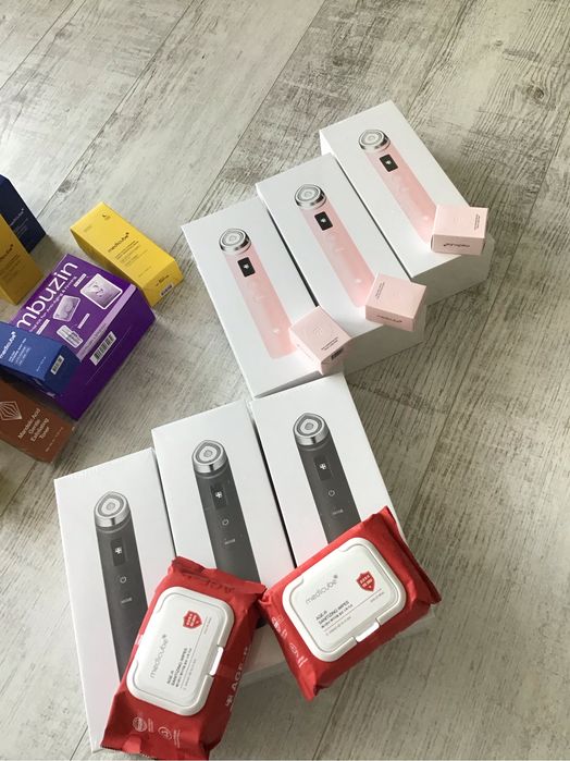 Medicube age r pro Медікуб