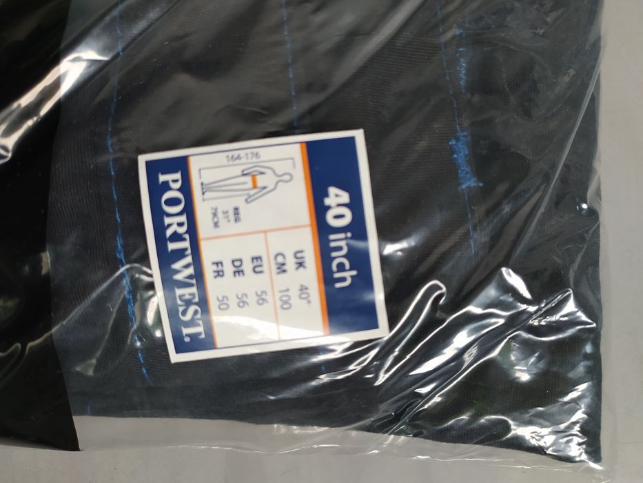 Nowe spodnie robocze, różne modele i rozmiary