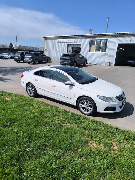 Volkswagen Passat CC, 2011 рік
2.0 TSI бензин (турбо)