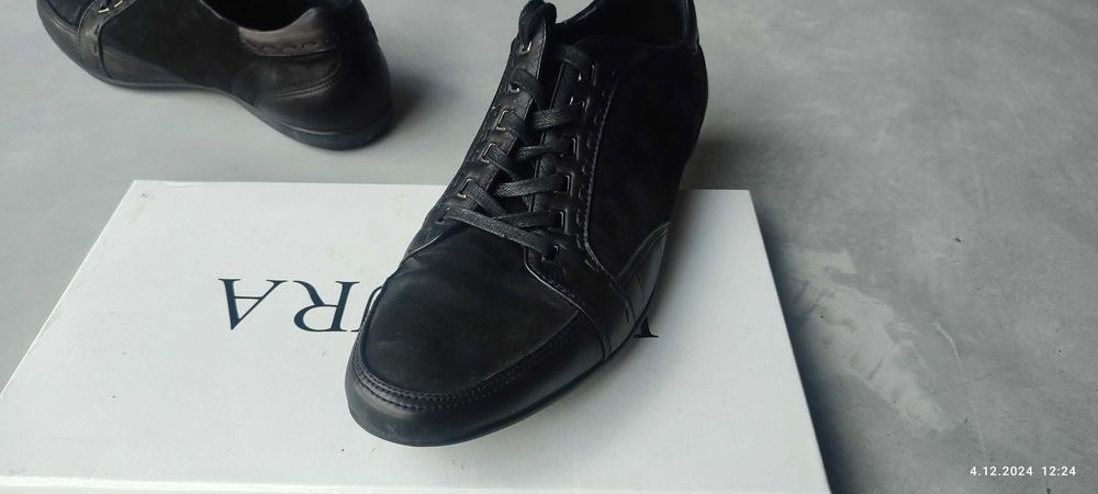 buty marki Badura, numer 42, stan idealny