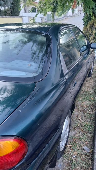 Kia Sephia 1.5 GPL + Gasolina | AC | Teto de Abrir | Bancos em Couro | 264.000 km