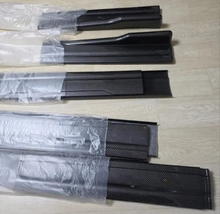 Saias Splitters laterais, Side Skirt Extensions