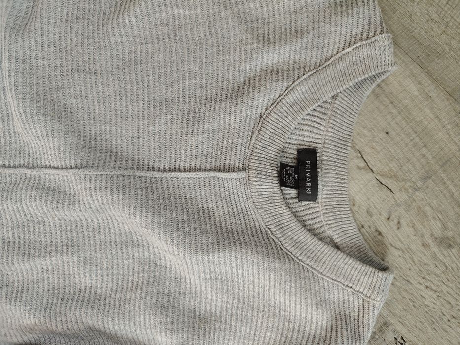 Szary sweter Primark M