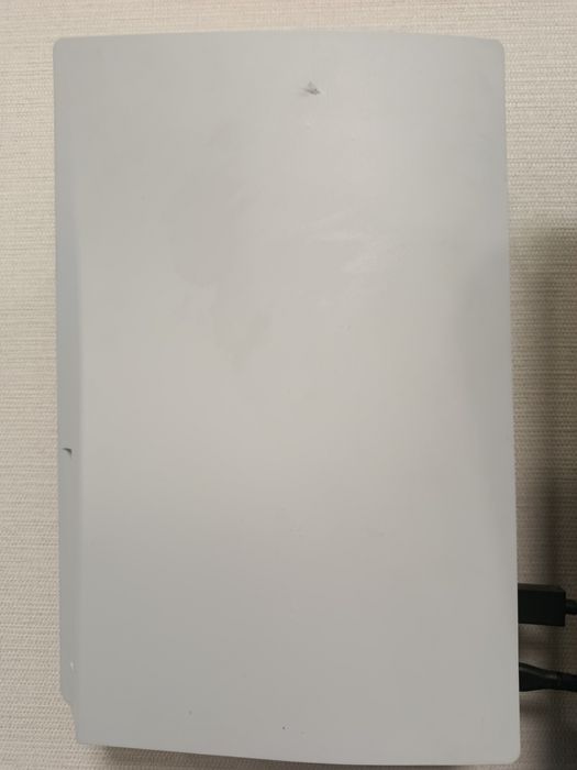 Ps5 з 2 джойстиками безпровідною зарядкою і кріпленням на стіну