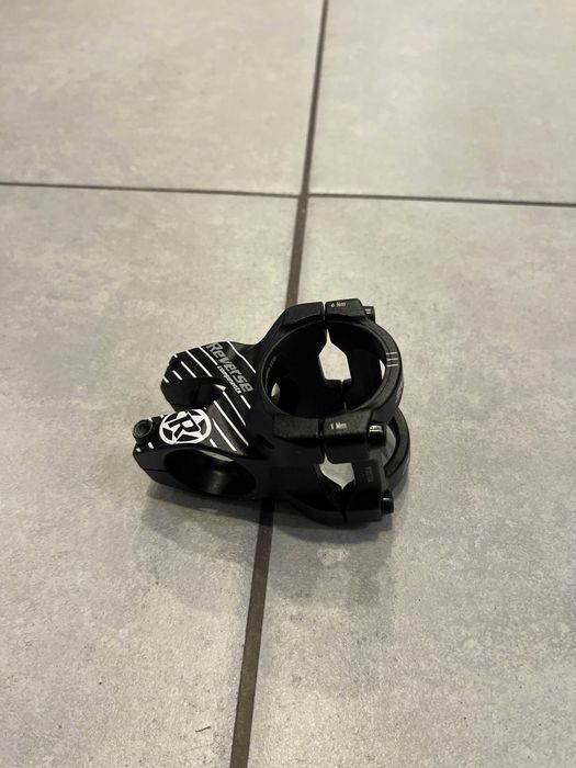 Mostek REVERSE Black One D-2