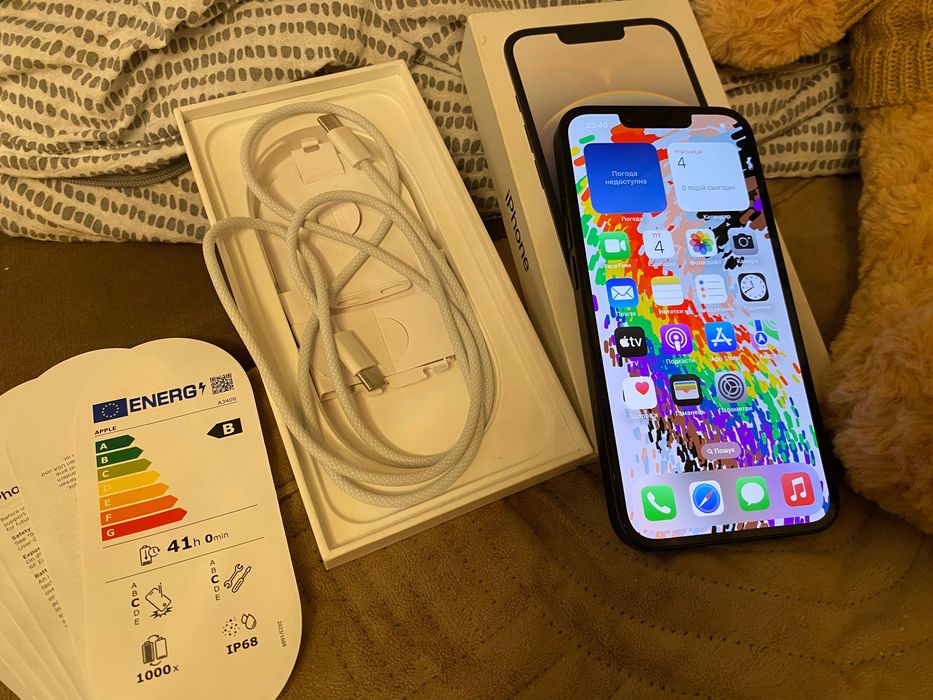 Apple iPhone 16e — купити смартфон недорого на OLX.ua