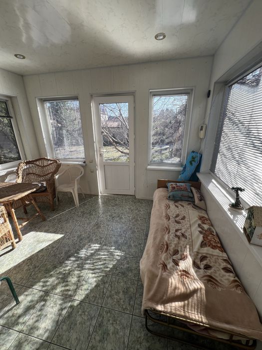 Продаж гарного будинку район Світанку  390 квм