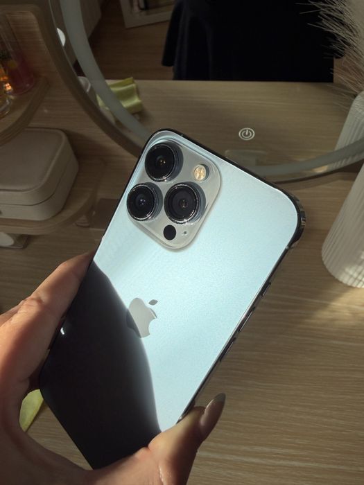 iPhone 13 Pro 128 GB Sierra Blue | Bateria 100% (oryginał) | Zestaw, etui Guess, Spigen