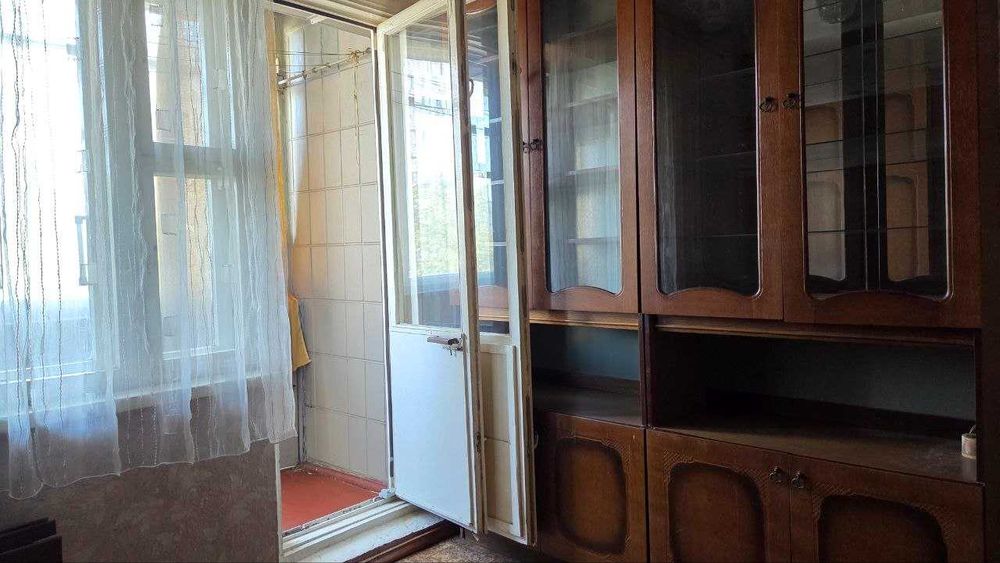 Здається 3к квартира на Харьковському масиві. метро Вирлиця. вул. Вербицького