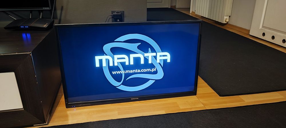Telewizor 32 całe manta LED 3204 sprawny plus uchwyt na ścianę