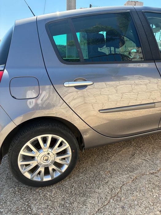 Renault Clio III 2011 89000km 1,2 75cv