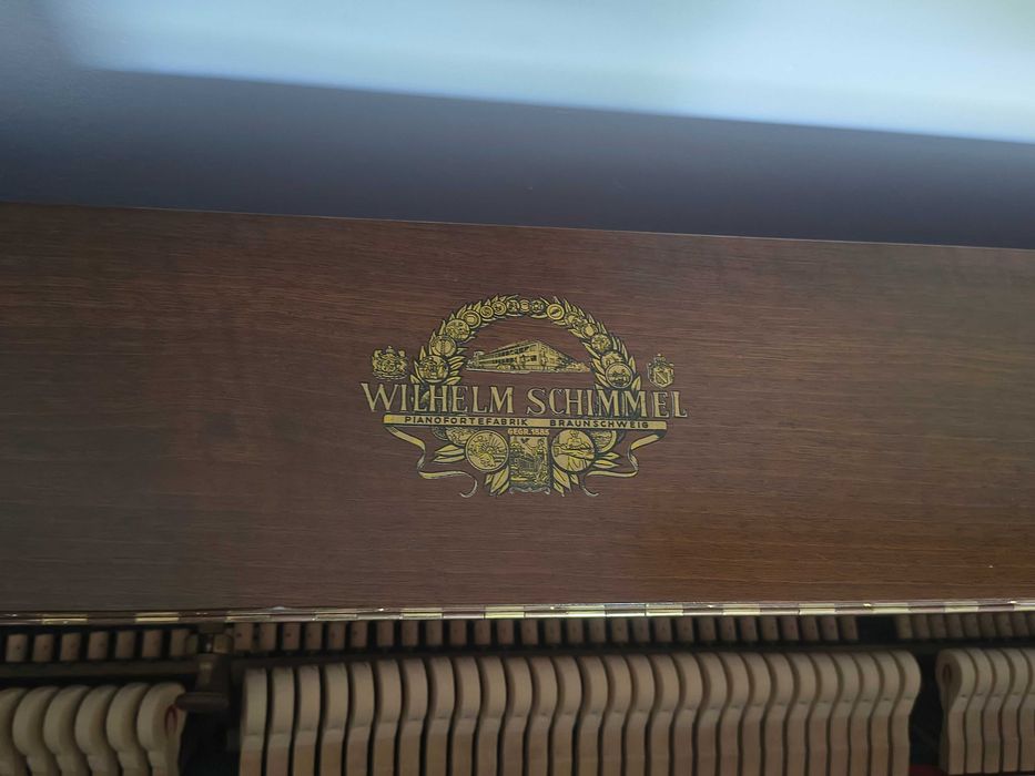 Pianino Schimmel