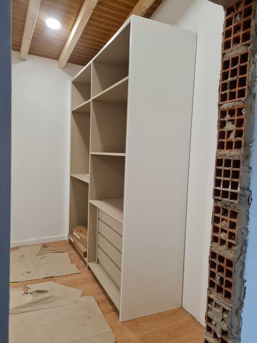 Serviços de carpintaria e carpintaria de limpos490706974655784961