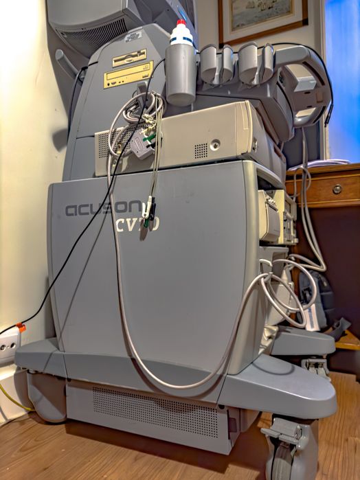 Ecógrafo Cardiaco e Vascular, Siemens Acuson CV 70