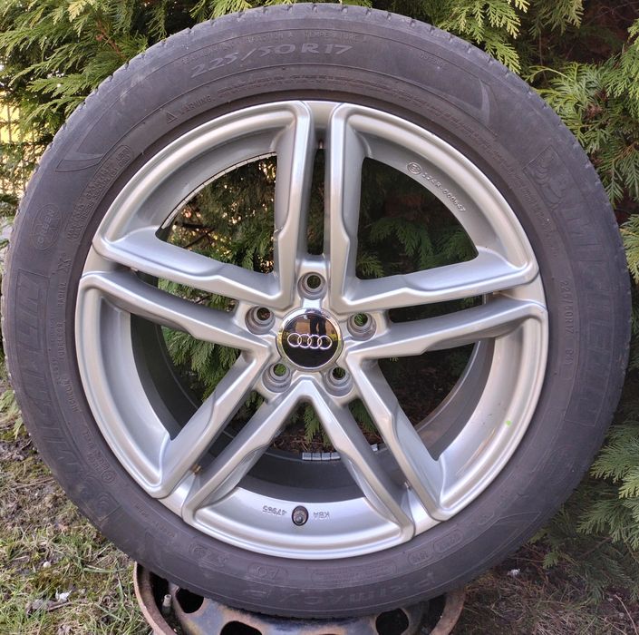 Felgi Audi A4 A5 A6 A8 5x112 7,5Jx17 ET45 opony lato 225/50R17
