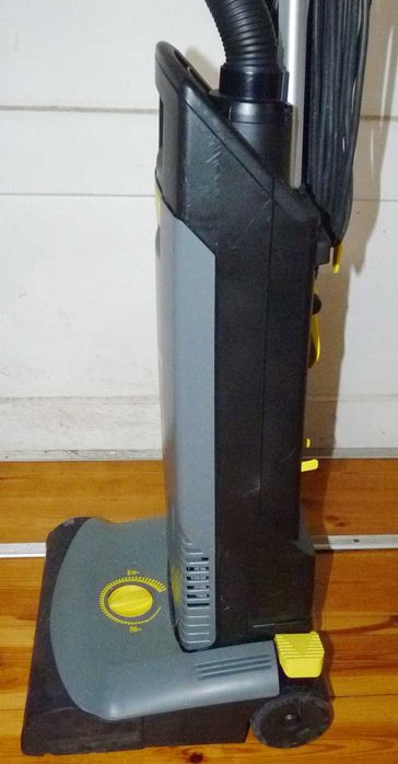 Odkurzacz kolumnowy Karcher CV 30/1