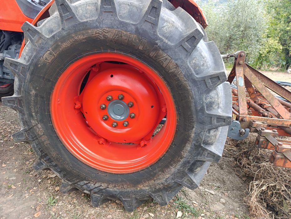 Trator Kubota ME 9000 94cv 2007
