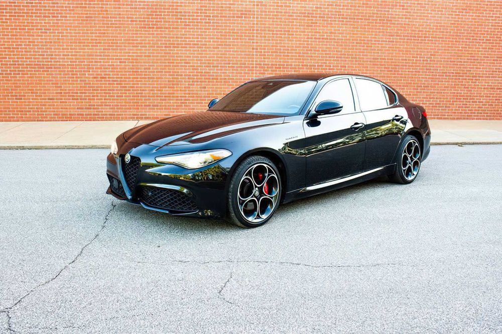 Alfa Romeo Giulia Veloce      2022