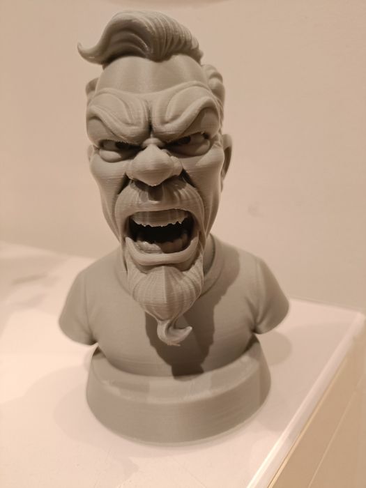 Boneco do vocalista dos Metallica