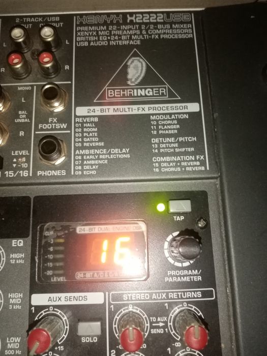 Mesa de som behringer