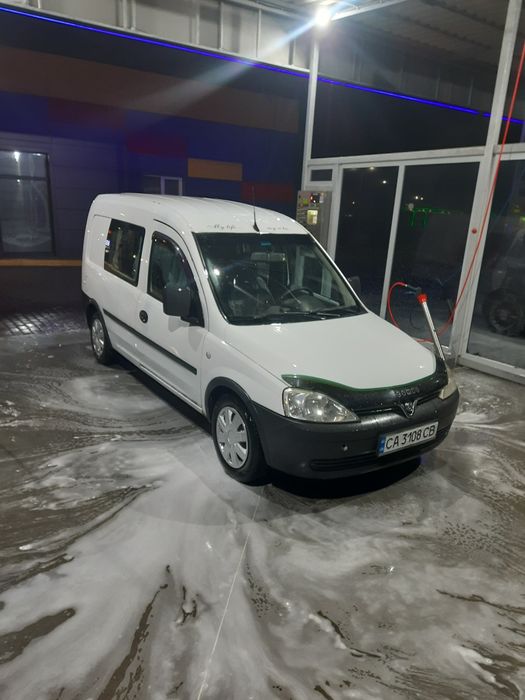 Opel Combo продам.